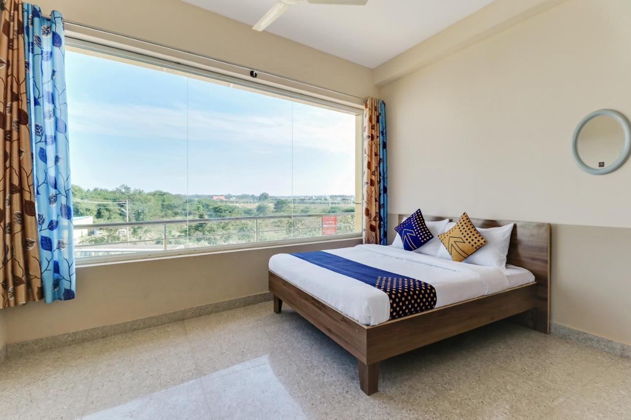 Spot On 76940 Sri Annapoorneshwari Residency Boarding & Lodging Hassan Exterior photo